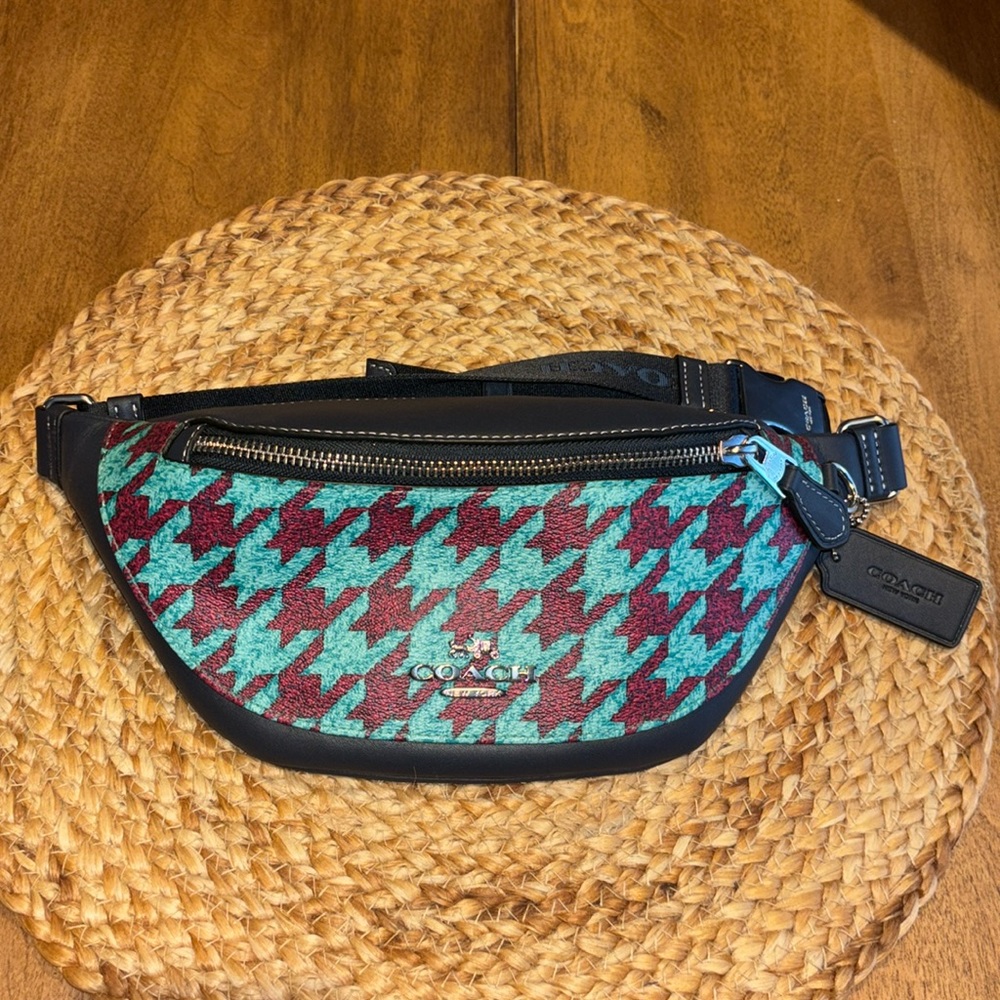 Coach Warren Mini Belt Bag With Houndstooth Print/Fanny Pack